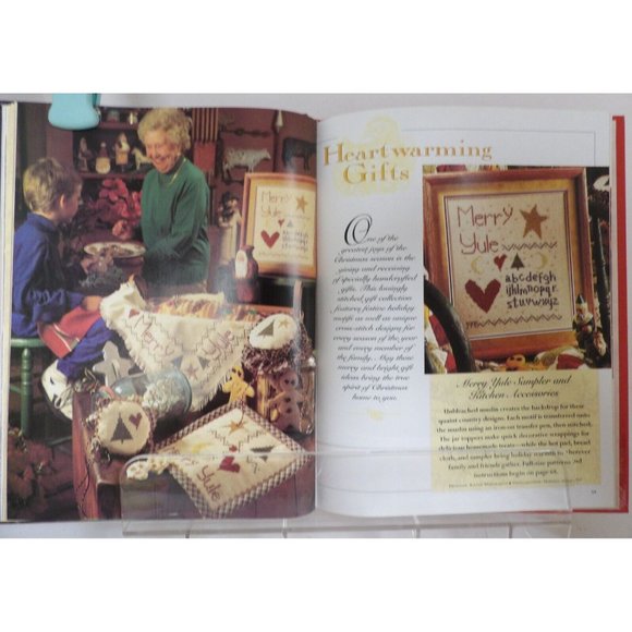 A Cross Stitch Christmas by Better Homes & Gardens "Handmade Treasures" ©1995 - Picture 12 of 16